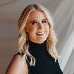 Meet your Posher, Brenna